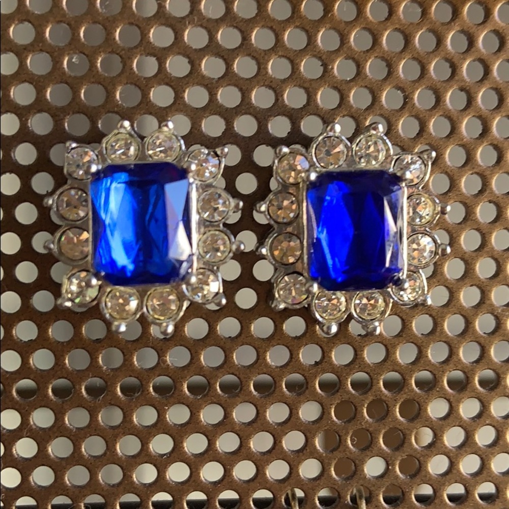 🎉HP🎉Blue and Silver Rhinestone Earrings - Picture 3 of 4